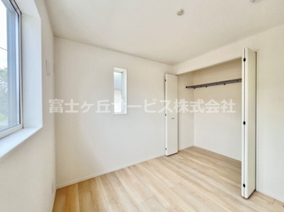 【洋室】 | 沼津市大岡 33期 新築一戸建て 1号棟 | 4.5帖の洋室です