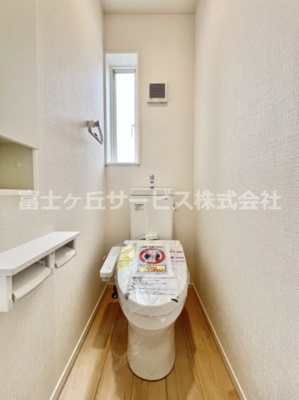 【トイレ】 | 沼津市大岡 33期 新築一戸建て 1号棟 | 2Fのトイレです