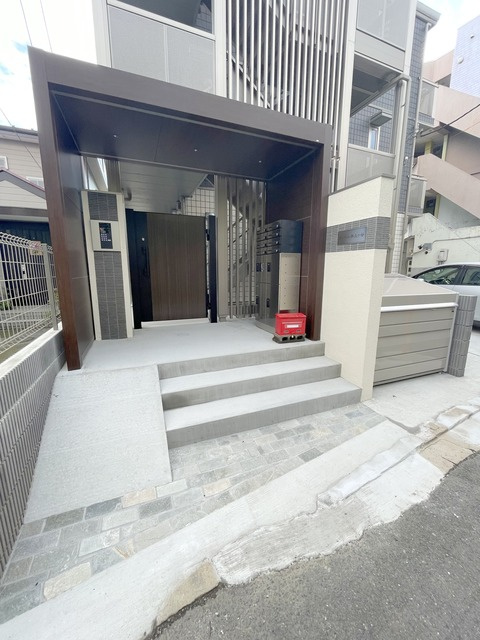 クレール井土ヶ谷のロビー