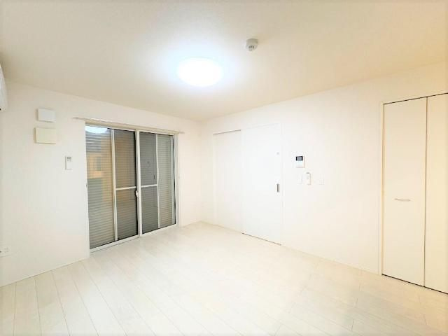 スカイハイ・ウィッシュの居間・リビング