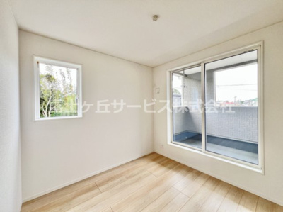 【洋室】 | 沼津市大岡 33期 新築一戸建て 2号棟 | 4.5帖の洋室です