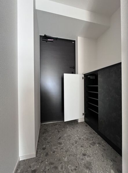 Ｓ－ＲＥＳＩＤＥＮＣＥ野並駅前ｂｒｏａｄの玄関