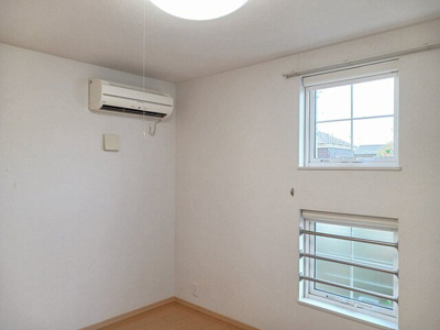 【洋室】 | サンフラワー・ヒル