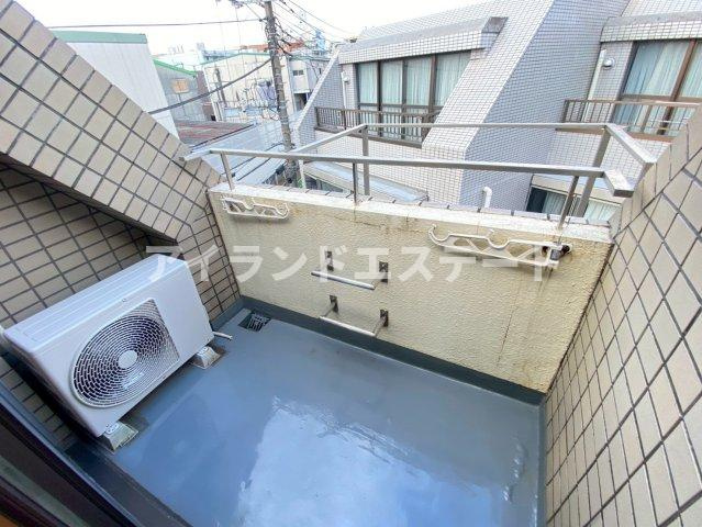 プチプルハイム都立大　駅近　オートロック　通風良好のバルコニー