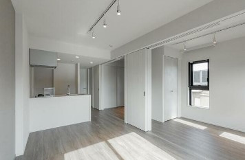 【居間・リビング】 | イプセ中野三丁目 | 10.5帖のきれいなLDK。