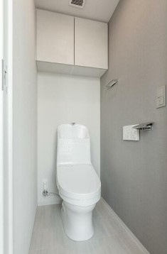 【トイレ】 | イプセ中野三丁目 | 温水洗浄便座。