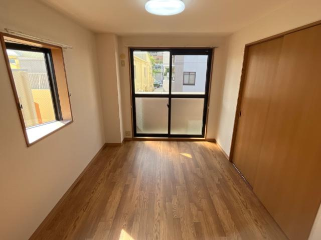 フォレスト高間の内装|洋室