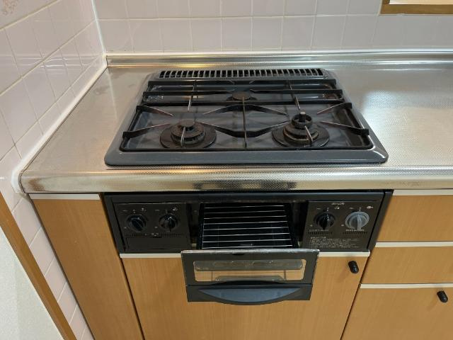 サニーヒル神ノ倉Ⅱのキッチン|ガスコンロ