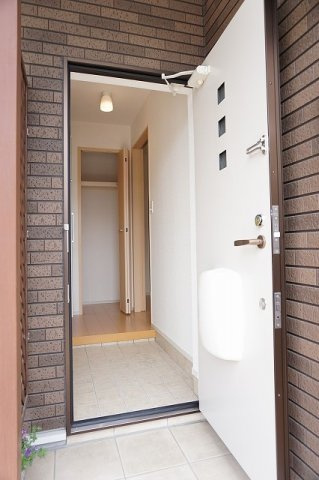 ル・リアンⅡ　Ｗｅｓｔの玄関