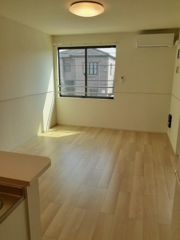 シャンポール砂田の居間・リビング