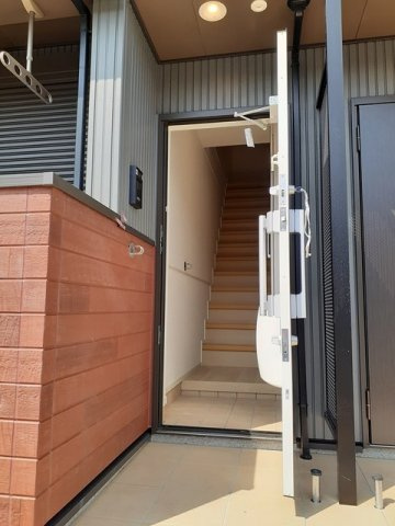 シャンポール砂田の玄関