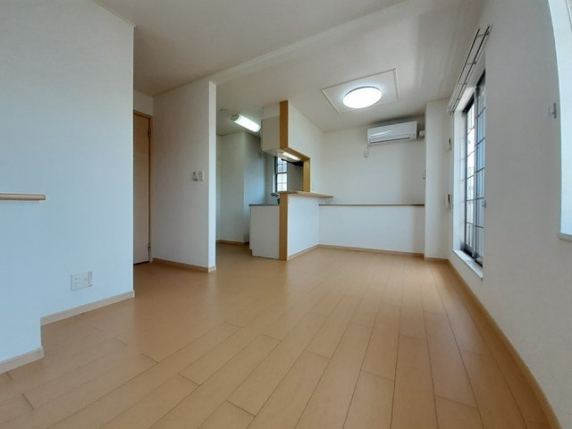 ソレイユ苗代の居間・リビング