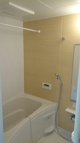 ブラウベルク浦里Ⅱの浴室