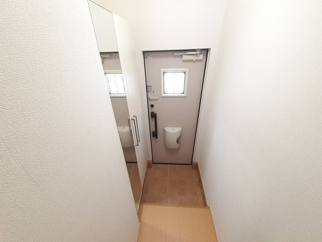 サンリット新池Ｂの玄関