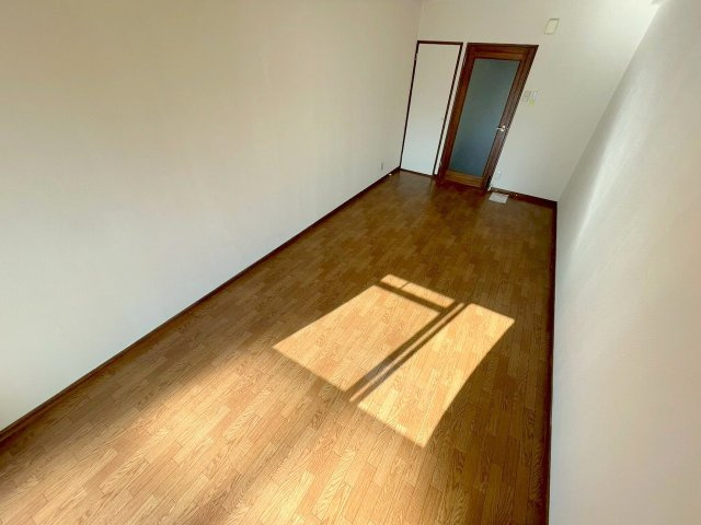 サンコーポウエノの居間・リビング