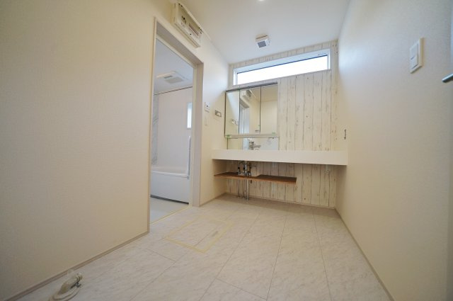 【横浜市保土ケ谷区権太坂1丁目24-7全2棟新築戸建て】★仲介手数料無料★（権太坂小学校・境木中学校）の独立洗面台