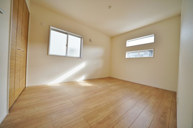 【横浜市保土ケ谷区権太坂1丁目24-7全2棟新築戸建て】★仲介手数料無料★（権太坂小学校・境木中学校）の洋室