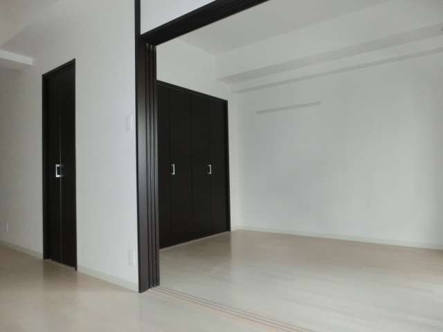 カーサ　ラピスの洋室