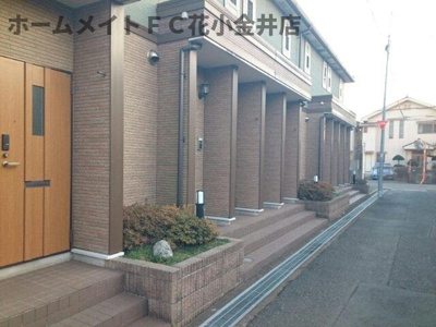 【エントランス】 | けんたく三生 | 落ち着いたエントランスです