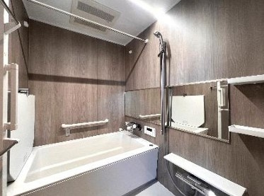 パーク・ハイム南軽井沢の浴室|落ち着いた空間のお風呂です