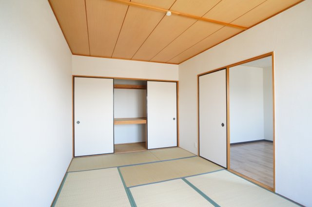 to U 大安寺の内装