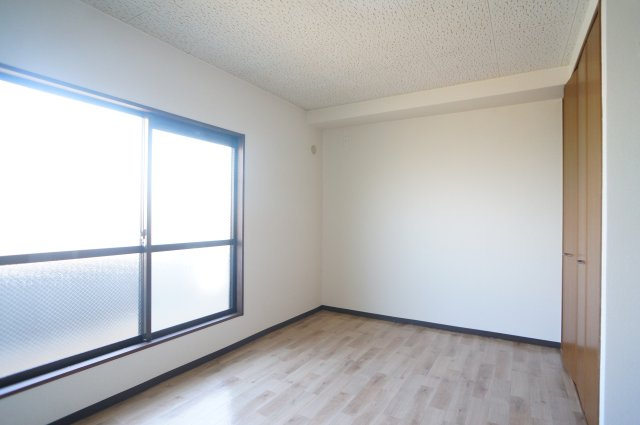 to U 大安寺の洋室