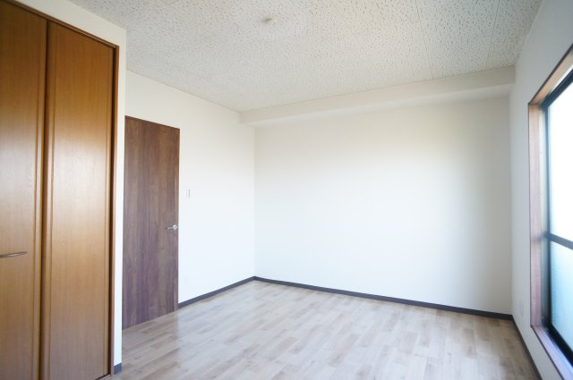 to U 大安寺の洋室