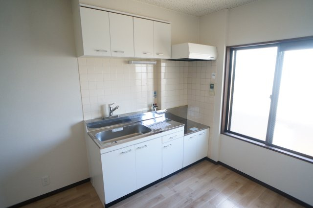 to U 大安寺のキッチン