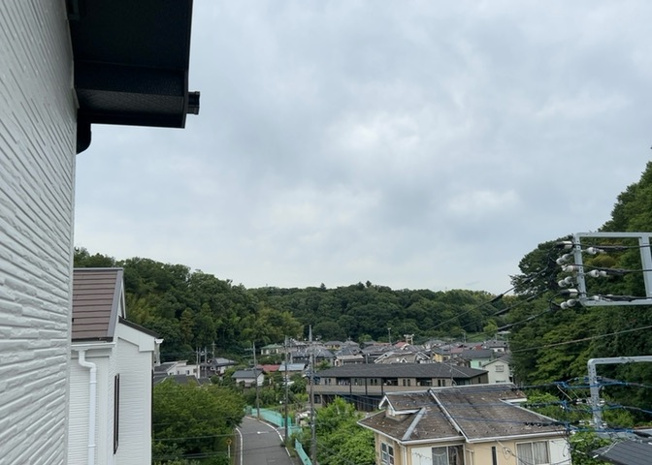 【展望】 | 眺望を気にして物件を探す場合、前面に建物が建っていないか現地で確認しましょう！前面に建物があると景色はもちろん、日当たりや風通しにも影響が出てきます。住んだ時のことを想像しながら現地見学をしましょう。
