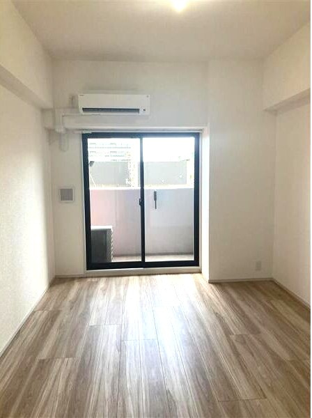 Ｓ－ＲＥＳＩＤＥＮＣＥ堀田駅前ｆｕｔｕｒの居間・リビング