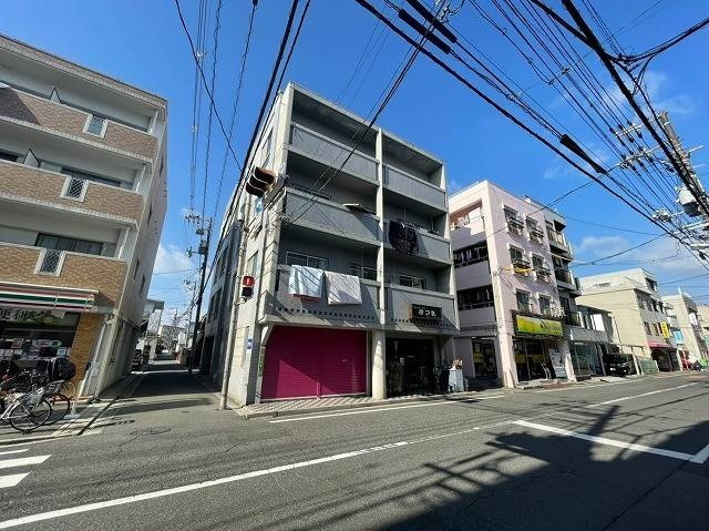 三谷ビルの外観|落ち着いた雰囲気の外観です