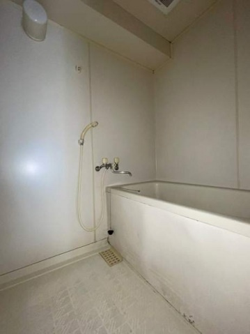 三谷ビルの浴室|日々の疲れを癒すお風呂付です