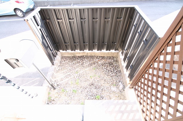 La･Vegiebulle竹の山の庭