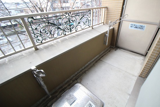 ＦＪ日進通のバルコニー