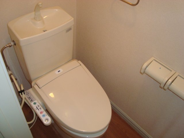 シンパシーＫ・Ｍのトイレ|シャワー付トイレ