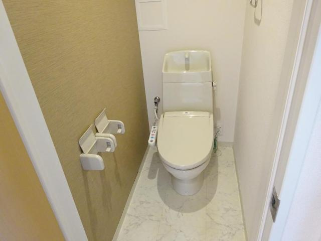 綱理ハウスのトイレ|シャワー付トイレ