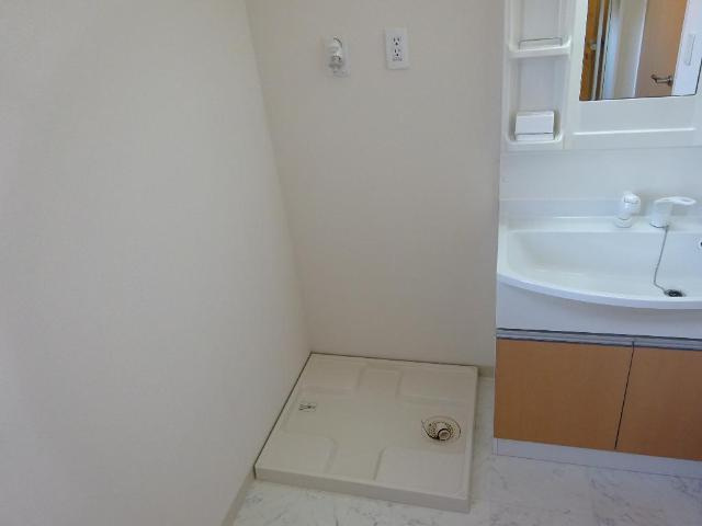 綱理ハウスのその他|洗濯機置場