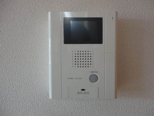 ガーデン仲田の内装|カメラ付インターホン