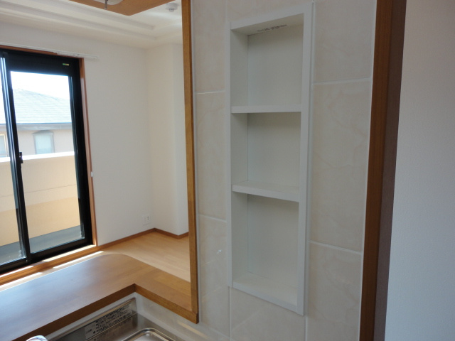 ガーデン仲田のキッチン|キッチン小棚