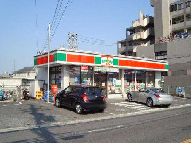 グランディスの周辺|サンクス（コンビニ）まで100ｍ