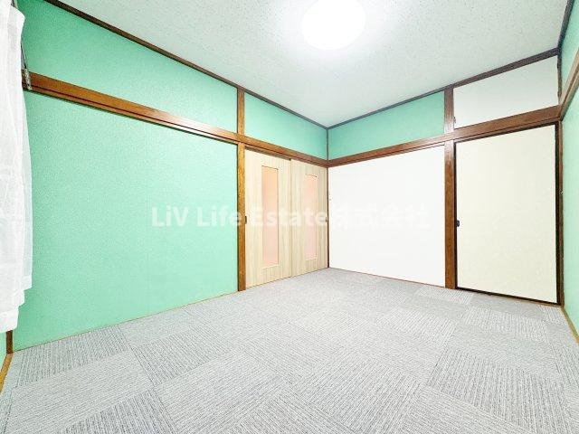 北原町一丁目戸建の洋室