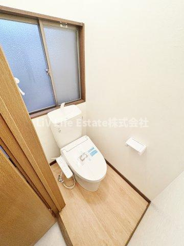 北原町一丁目戸建のトイレ