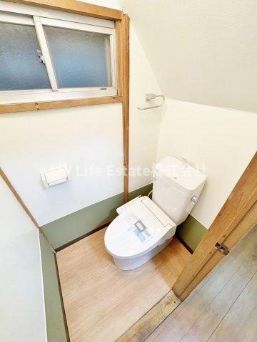 北原町一丁目戸建のトイレ