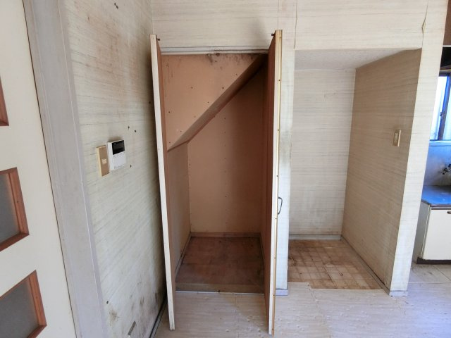 茂原市茂原1581　中古売り戸建ての収納