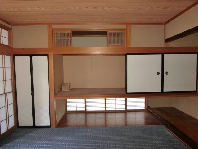 茂原市茂原1581　中古売り戸建ての内装