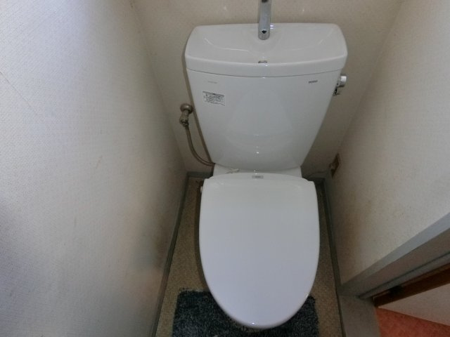 茂原市茂原1581　中古売り戸建てのトイレ