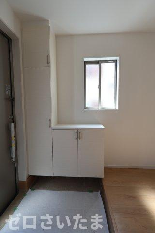 《仲介手数料無料》上尾市浅間台３丁目9-11新築一戸建てテラシエの玄関