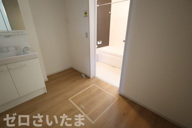 《仲介手数料無料》上尾市浅間台３丁目9-11新築一戸建てテラシエのランドリースペース