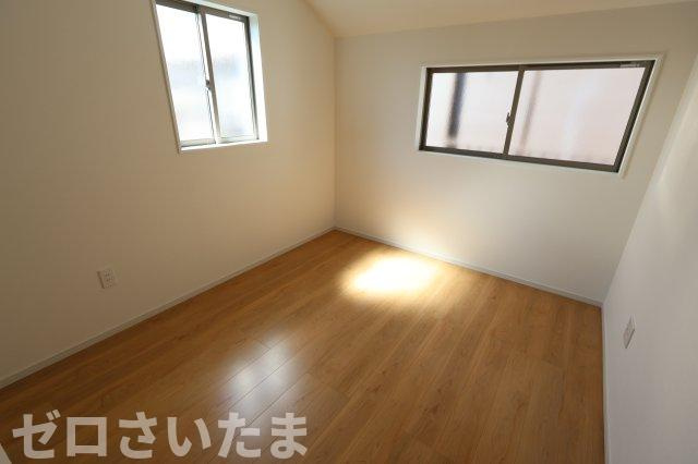 《仲介手数料無料》上尾市浅間台３丁目9-11新築一戸建てテラシエの洋室