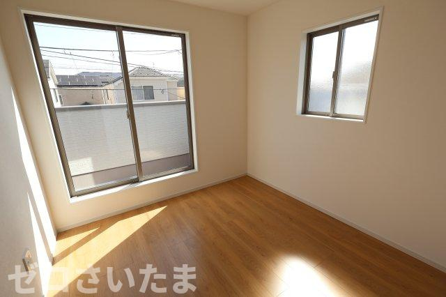 《仲介手数料無料》上尾市浅間台３丁目9-11新築一戸建てテラシエの洋室